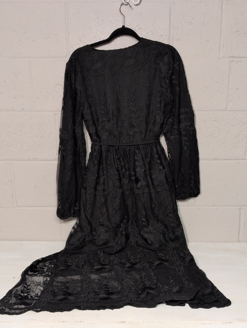 Women's Sheer Black Lace Long Sleeve Boho Maxi Dress Size Large/8 NWOT - Picture 9 of 11